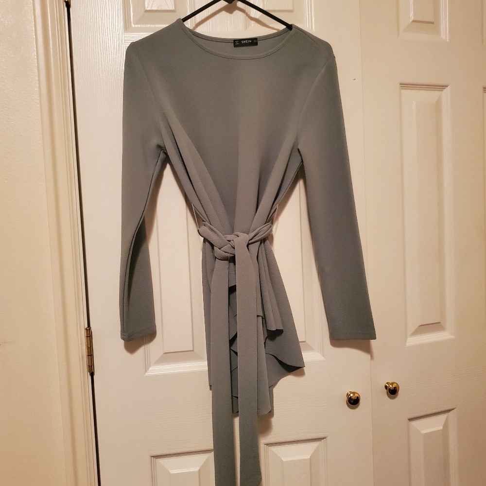 High-low green top with fabric belt